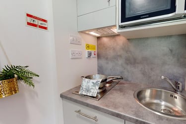 iQ Alice House Student Halls, 25 St Clement's Street, Cowley, Oxford, OX4 1GG - Image 6